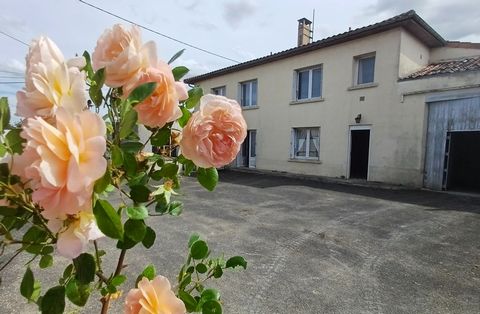 Maison à vendre 10 pièces proche de HOULETTE (16)