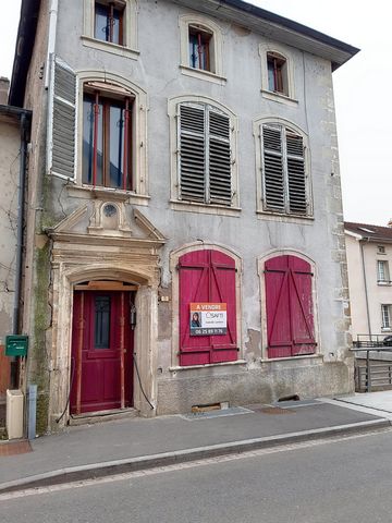 Maison à VIC-SUR-SEILLE