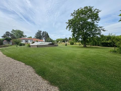 Maison familiale 141 m² avec piscine 3 chambres + bureau Garage