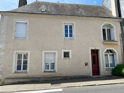 Dpt (37), à vendre à CHEMILLE SUR DEME Maison Familiale Rénovée de 171m²-8 pièces- 6 Chambres Studio Indépendant