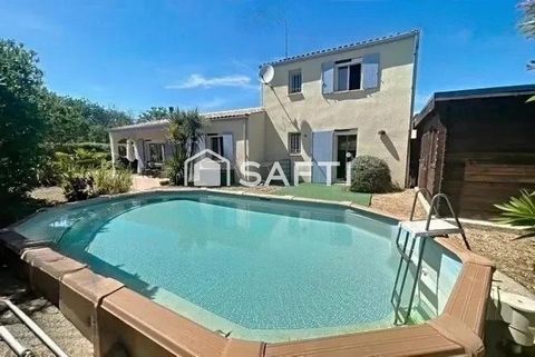 Villa traditionnelle 4 faces avec piscine hors sol