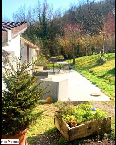 Maison 2 ch - Jardin 2483m² - 5 places parking - Vue dégagée magnifique - Proche Maule 78580
