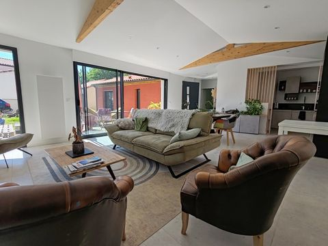 Maison à vendre 6 pièces GORGES (44)