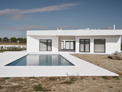 The villages ALICANTE BOUSCHET are designed by the architects SERGISON BATES. These villas are built around a central courtyard that acts as the heart of the house, looking out over the landscape and the sky, similar to the ancient Roman villages. Th...