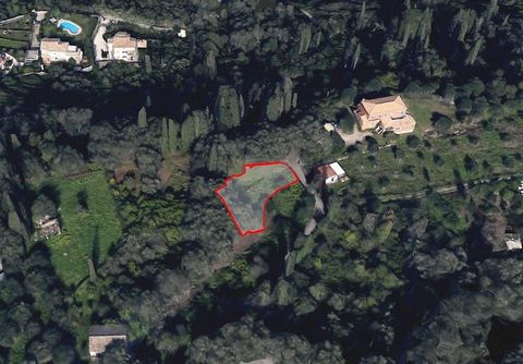 Corfu, Kyra Chrisikou area, for sale plot of land of 2.306 sq.m. The property has a building permit, bordered with Danelia and Kontokali area and has a great sea view. Distance from the sea – 1.5 km, distance from the city of Corfu – 4 km. Price 160....