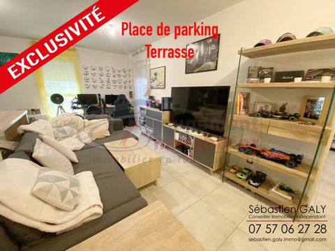 34990 Juvignac - Magnifique appartement T2 de 41m2 composé d'un salon, d'une cuisine équipée avec tout l'électroménager, d'une chambre et une salle d'eau avec douche à l'italienne. Une terrasse de plus de 8m2 et un parking sous terrain complète ce bi...