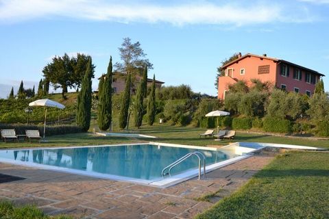 Why stay here? If you are up for a serene getaway in Tuscany with a group of friends or family, this holiday home is Cerreto Guidi would be a perfect choice. It has a shared swimming pool and a private terrace to relax completely while at home. Thing...