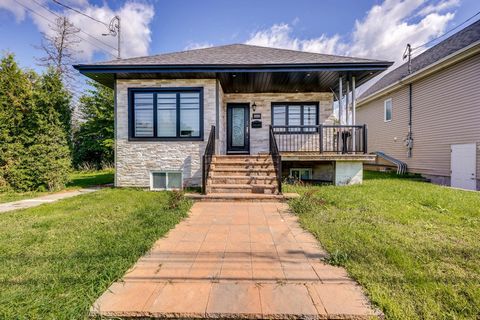 Beautiful renovated cottage on large lot. Located in riviere des prairies surrounded by major shops: iga, super c, td, bnc, jean coutu, pharmaprix, caisse populaire medical clinics, dentists, high schools, arena, parks, the land is a steps away from ...