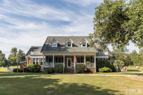 Tucked away at the base of Bass Mountain in southern Alamance County near both the Research Triangle and the Triad is LeftFork Farm, a tranquil 82 acre parcel that features both fenced pastures and mature forests. The property includes a house that i...
