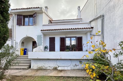 The island of Krk, Baška, furnished terraced house for sale, surface area 150 m2, with a garden of 154 m2 and a sea view, in a quiet location, 300 m from the beach. The house consists of a basement with storage of 10 m2, ground floor with living room...