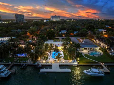 Introducing 610 Sabal Palm Rd. Located Within The Ultra-exclusive, Gated Neighborhood Of Bay Point. 610 Sabal Palm Rd Is In A Perfect Position To Enjoy The Best Views Of The Open Bay, Beautiful Skyline Of Downtown, And More. Entering The Home, A Beau...