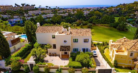 Fantastic five bedroom, south facing villa in La Quinta, Benahavis; just a short drive from local amenities, Puerto Banus and Marbella. The property has a spacious entrance hall leading to a large living room; fully fitted kitchen and dining room; an...