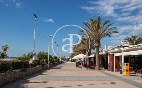 Urban plot located in the upper part of Sagunto with a project to build a building with 8 houses and 12 parking spaces. Located in a quiet area three minutes from the center of the town and with access to all kinds of services: schools, supermarkets,...