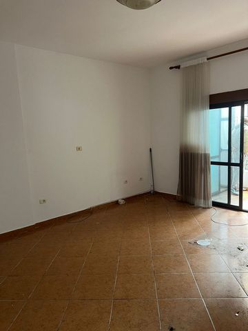 Apartment for sale APARTMENT FOR SALE 1 1 AT THE ROCK OF KAVAJE We are selling apartment 1 1 in Shkembi i Kavaje with a surface area of 63 m2. The apartment is located on the 1st floor and is organized in a kitchen living room a bedroom a toilet and ...