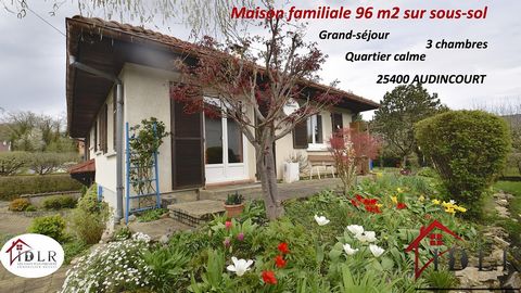 Sie suchen ein Einfamilienhaus in einer ruhigen Gegend und in der Nähe von Annehmlichkeiten (Geschäfte, Schulen, Verkehrsmittel usw.) IDLR bietet Ihnen dieses Souterrainhaus aus dem Jahr 1973 mit einer Wohnfläche von 96 m2 an. Sein großes, helles Woh...