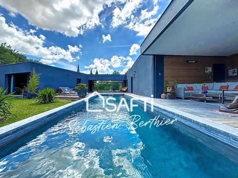 Maison d'architecte / 200m² / 5 chambres / Piscine et Jacuzzi / Salle cinéma / Cadre bucolique / 35 min de TOULOUSE dans le TARN