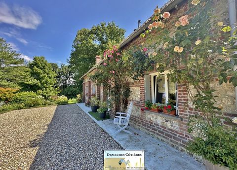 Op 6 km van ETRETAT, midden in de natuur en beschut tegen overlast, Normandische woning in het hart van een park van 3281 m2, met overdekt en verwarmd zwembad. Het huis, gebouwd van baksteen en vuursteen en bedekt met tegels, bestaat op de begane gro...