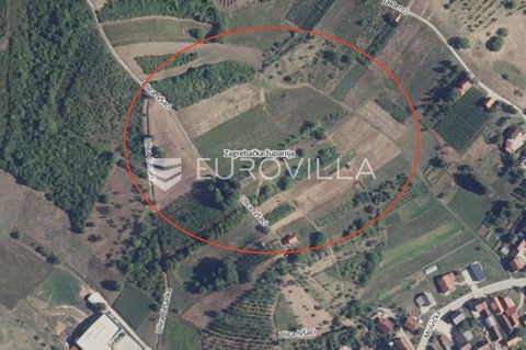 Samobor, Molvice, building plot 6295m2. The land is located partly in the construction area of the residential settlement for housing and all other facilities that can be built in the settlement, and partly outside the construction area. The parcel i...