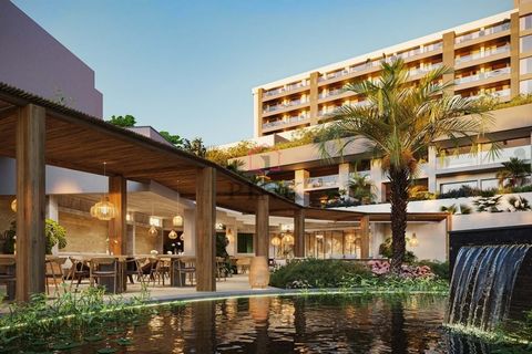 Appartement de 3 chambres à vendre au 3ème étage du bloc C dans le développement Madeira Acqua Residences. Appartement avec 3 chambres, avec des espaces généreux, 2 places de parking et 1 débarras. Le bâtiment, conçu en forme de Y, avec des finitions...