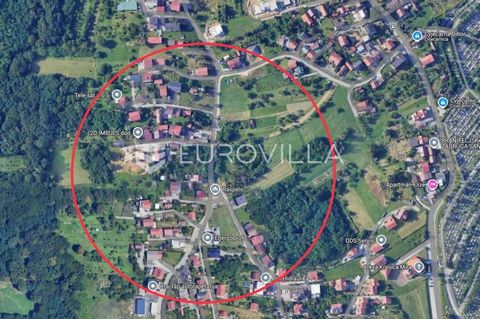 Gornja Dubrava, building land with a total area of 3150 m2 within residential use (S). The plot is located in the first row in relation to the access road. The construction part of the plot is in slight decline. There is a complete infrastructure in ...