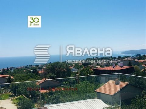 PROPRIETÀ UNICA! Incredibile vista mare! Moderna 'casa a schiera' con qualità costruttiva e dei materiali utilizzati senza compromessi. 500 metri. dalla strada principale e fermata, su nuovo asfalto nell'area d'élite e in rapido sviluppo Trakata. Ele...