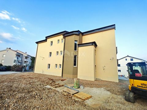 Location: Primorsko-goranska županija, Viškovo, Marinići. VIŠKOVO, MARINIĆI - 2BR+DB in una nuova costruzione! Interveniamo nella vendita di un bellissimo edificio nuovo a Viškovo, Marinići. L'appartamento sarà situato in un edificio residenziale di ...