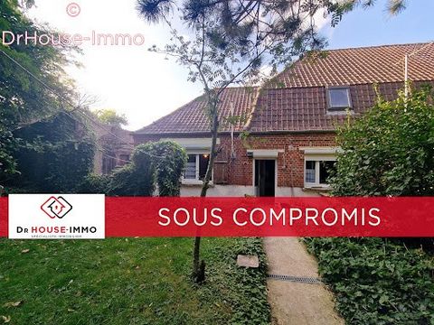 Située à Isbergues, cette maison semi-individuelle de 89 m2 sur environ 990 m2 se compose d'un salon séjour de 28 m2, une cuisine de 18 m2, une chambre de 12 m2, un bureau de 8 m2, une pièce de 6 m2, une salle de bain de 7 m2, une véranda et un celli...