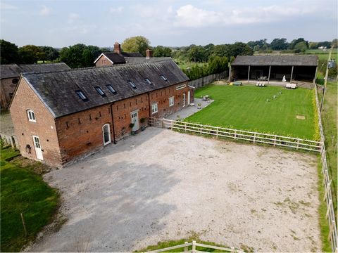 *** Open House: Saturday 12th October 10am-2pm*** Nestled in an exquisite rural setting near Arley Hall, this prestigious estate offers a seamless blend of sophisticated living with countryside charm. Encompassing over 16.57 acres, this opulent four-...