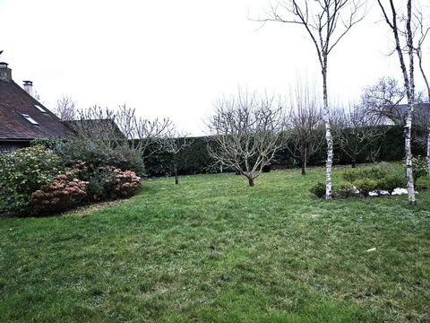 Masion de maître rénovée, 2/3 ch plus combles, jardin