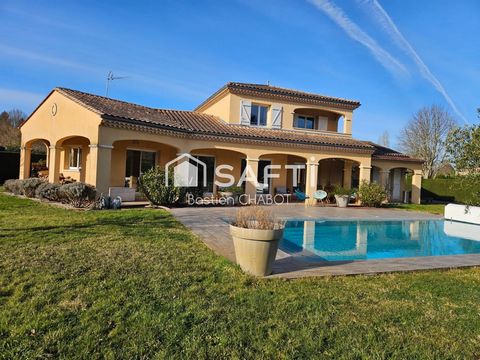 Maison de type villa de 185 m² sur la commune de Saint-Jean-d'Illac