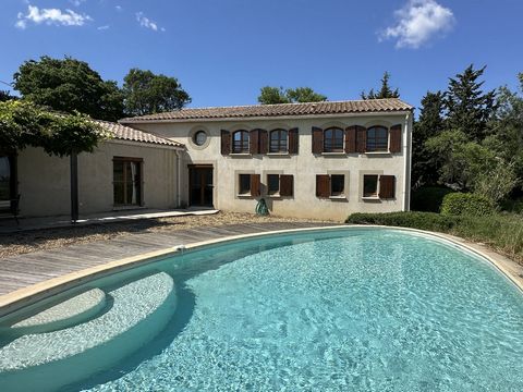 Propriété exceptionnelle avec piscine et court de tennis