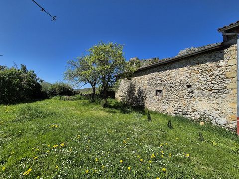 Maison de 380 m² à rénover avec jardin de 529 m².
