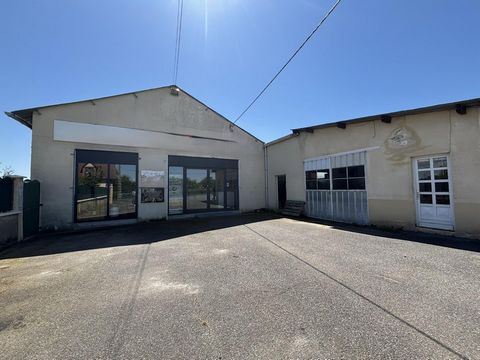 Ancien garage avec magasin