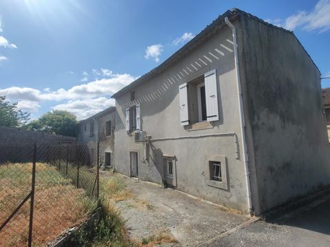 Maison de village avec terrain et dépendance