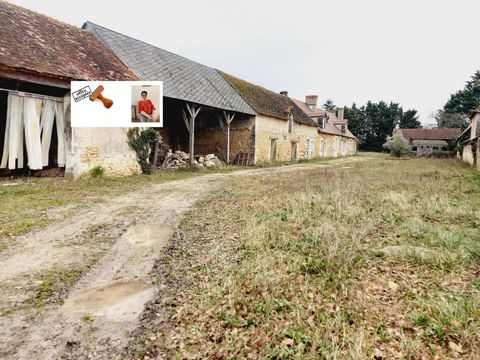 Corps de ferme partiellement rénové avec des matériaux de qualité, doté d’une toiture neuve.en pleine campagne