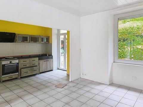 Maison de 80 m² à Boussières avec 2 chambres.