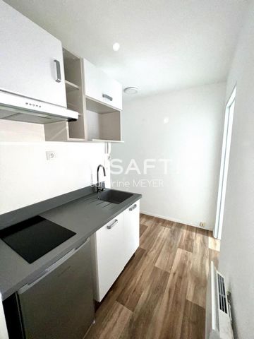 Studio 25 m² rénové, balcon, place de parking