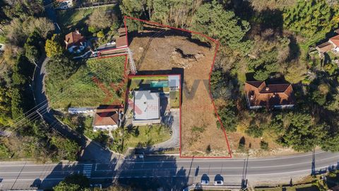 Urban land with constructive capacity, located in the parish of Gavião, next to the respective Parish Council, and next to the building of Primor, Charcutaria. The land has an area of about 3.700m2, which can be used for construction of more than 1 b...