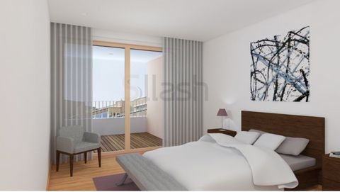 New 3 bedroom apartment with balcony of 15.10m2 in Porto. This apartment, situated on the first floor, consists of a fully equipped kitchen in open space, living and dining room, balcony with laundry room access and kitchen, a bathroom service to sup...