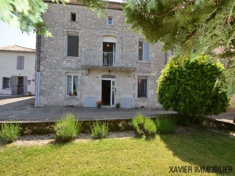 Summary A magnificent village house with lots of character and authenticity. This family house is located in a small village with grocery shop at approx. 12 min from Montaigu de Quercy and approx. 5 minutes from Roquecor. Perfectly restored with gard...