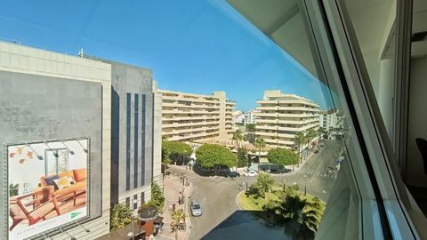 Office in the center of Puerto Banús, next to the English Court. Excellent oportunity to have an office in a prestigious office building in Puerto Banus. Modern office building with underground parking. Walking distance to the center of Puerto Banus,...