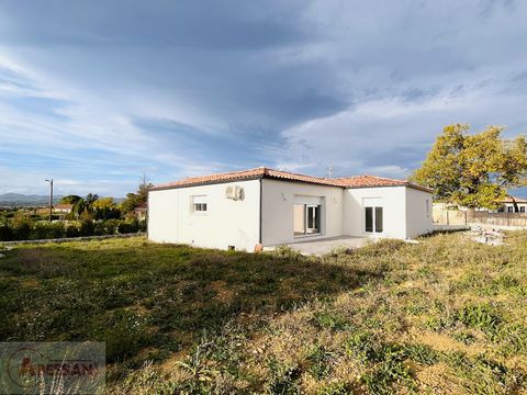 Gard (30), for sale in the town of Salindres, 10 minutes from Ales, a contemporary villa, on one level and detached, 4 rooms with an area of 100 square meters, with an adjoining garage of 20m² and a terrace of 22m², on a plot of 650m² fully enclosed,...