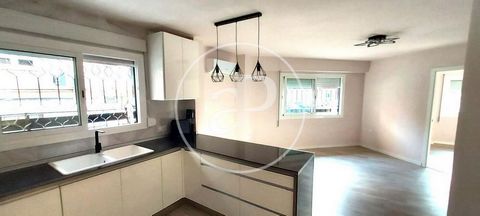 FLAT FOR SALE IN BENIMAMET. aProperties presents this bright and modern newly renovated apartment in Benimamet. With 3 cozy bedrooms, this newly renovated apartment offers an ideal space for your comfort and well-being.  Upon entering, you will be su...