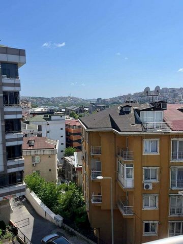 2+1, gross 98, net 85 m2 Nearby is Bilgi University Santral Campus, Istanbul Commerce University Sütlüce Campus, Eyüp State Hospital Emniyettepe Primary School. Kindergarten, Istanbul IMM youth park, Alibeyköy Sports Facilities (tennis, basketball, f...