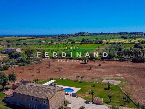 Finca méditerranéenne authentique : idylle en pierre naturelle avec permis de location de vacances près de Manacor et Cala Varques Bienvenue dans cette finca méditerranéenne qui impressionne par son revêtement en pierre naturelle et sa construction s...