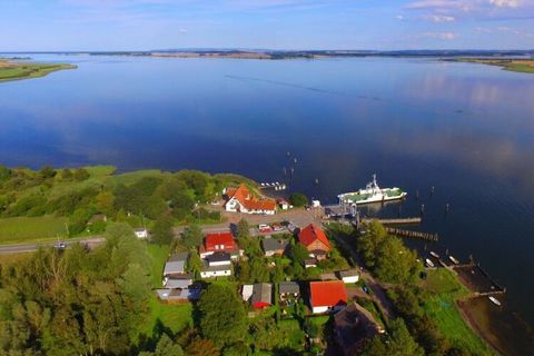 Witamy na pięknej wyspie Rugia! Nasz apartament wakacyjny otoczony jest trzema lagunami, Morze Bałtyckie oddalone jest o 8 km