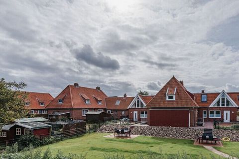 L'appartamento recentemente ristrutturato si trova direttamente sulla diga della spiaggia nord, al 1° piano di una casa ad arco con carattere, tutelata.