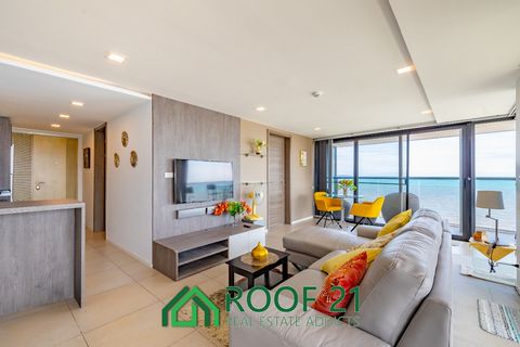 Waters Edge ist eine luxuriöse Eigentumswohnung am Strand, die den Bewohnern einen erstklassigen Lebensstil im Herzen von Na Jomtien bietet. Das Projekt wurde sorgfältig in einem auffallend modernen Stil entworfen. Jeder Quadratzentimeter Wohnfläche ...