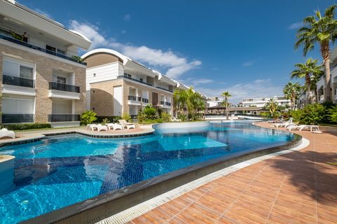 UNSERE WOHNUNG BEFINDET SICH IN EINEM KOMPLEX MIT POOL IN DER REGION SIDE PARADISES ES HAT EINEN HOHEN EINGANG UND BESTEHT AUS 2 SCHLAFZIMMERN, 2 BÄDERN/WC UND 1 WOHNZIMMER MIT OFFENER KÜCHE. DER PLATZ VERFÜGT ÜBER EINEN 24/7-SICHERHEITSDIENST, EINEN...