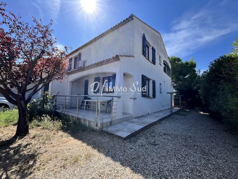 NARBONNE QUARTIER LACROIX - MAISON T5 - 3 FACES - JARDIN - GARAGE - PLACES DE PARKING. Maison T5 en R+1, 3 faces de 130 m2 avec jardin et garage sur un terrain de 442 m2 proche du centre-ville et des Halles. Elle est composée au rez-de-chaussée d'un ...